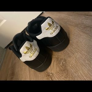 Black Adidas Superstar Shoes